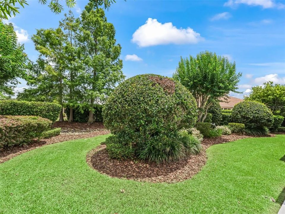 Activo con contrato: $549,500 (3 camas, 2 baños, 2000 Pies cuadrados)