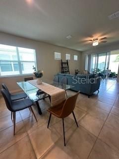 出租: $800 (1 贝兹, 1 浴室, 1559 平方英尺)