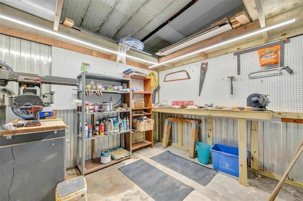 For Sale: $189,000 (2 beds, 2 baths, 732 Square Feet)