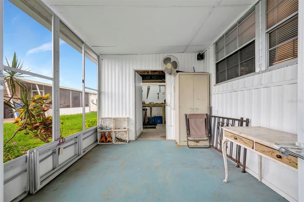 For Sale: $189,000 (2 beds, 2 baths, 732 Square Feet)