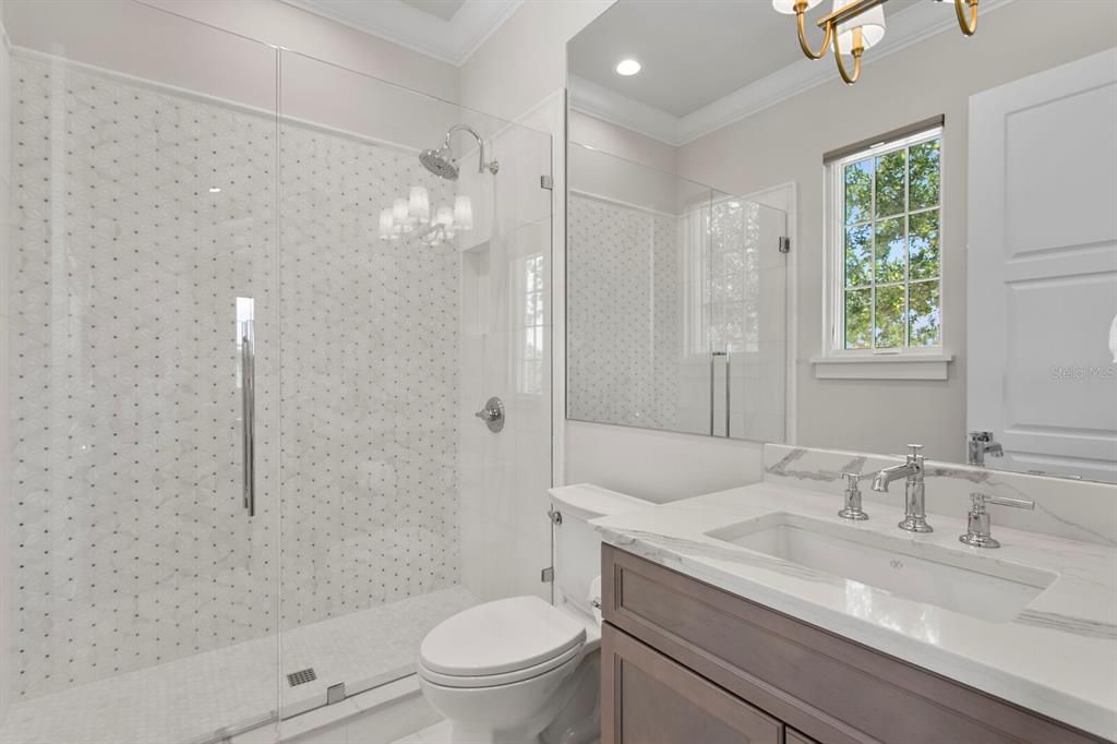 En Venta: $7,750,000 (6 camas, 6 baños, 6576 Pies cuadrados)