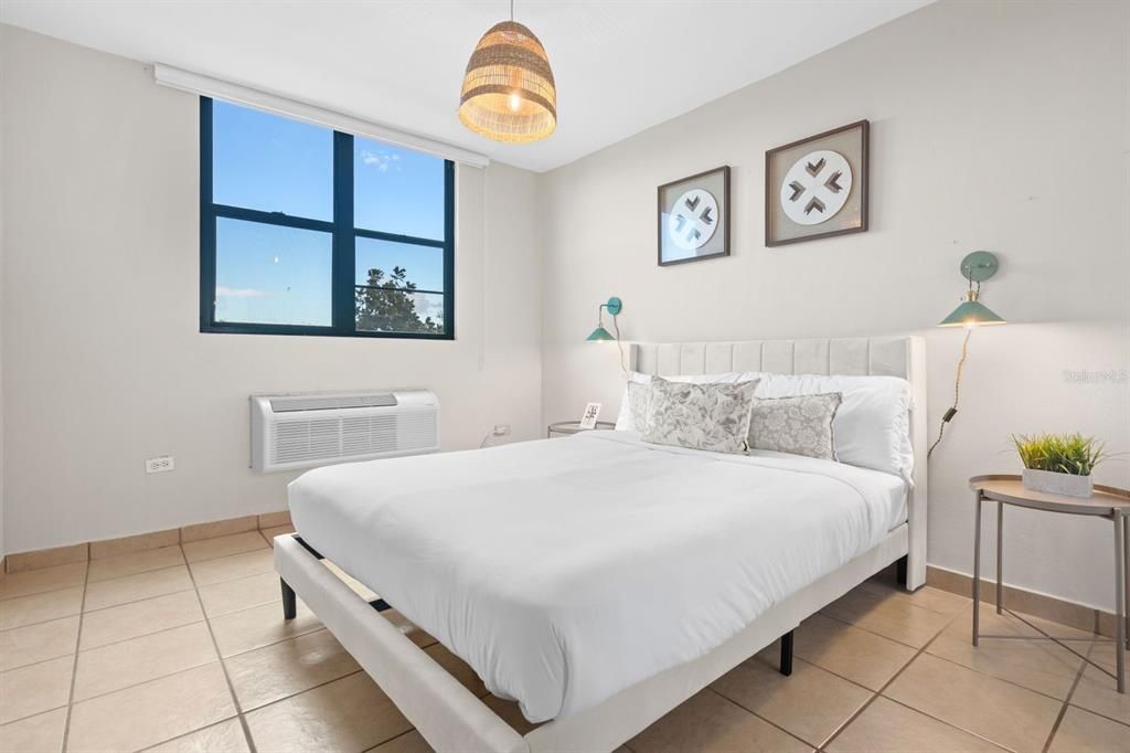 Active With Contract: $329,000 (3 beds, 2 baths, 1168 Square Feet)