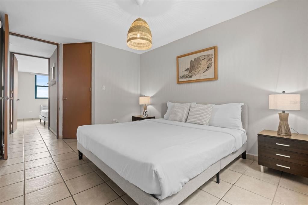 Active With Contract: $329,000 (3 beds, 2 baths, 1168 Square Feet)