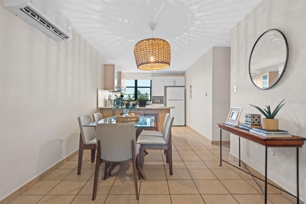 Active With Contract: $329,000 (3 beds, 2 baths, 1168 Square Feet)