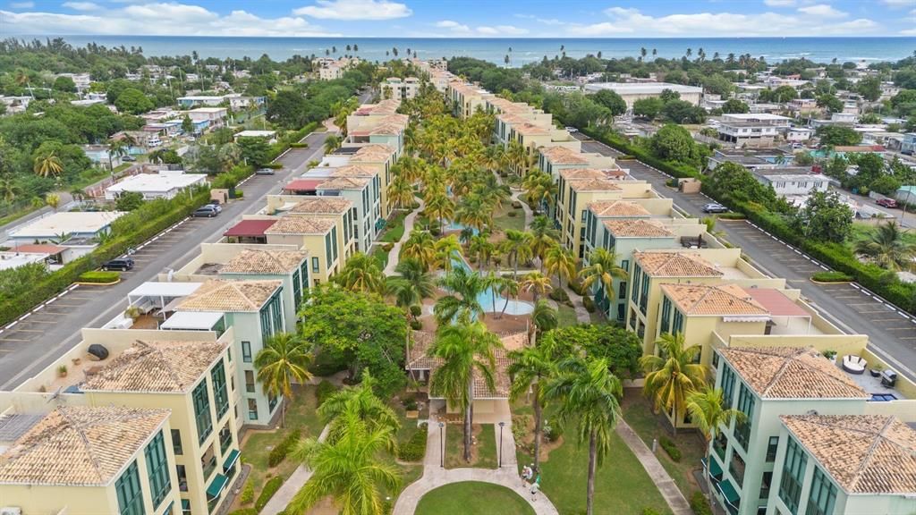 Active With Contract: $329,000 (3 beds, 2 baths, 1168 Square Feet)