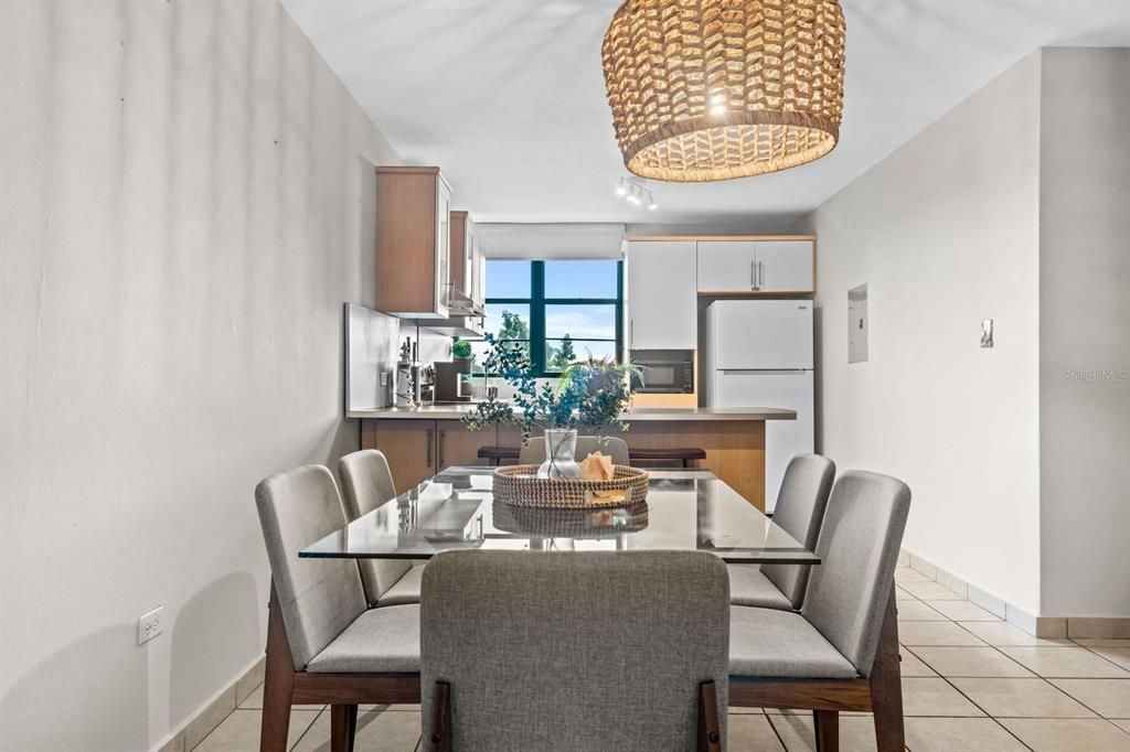 Active With Contract: $329,000 (3 beds, 2 baths, 1168 Square Feet)