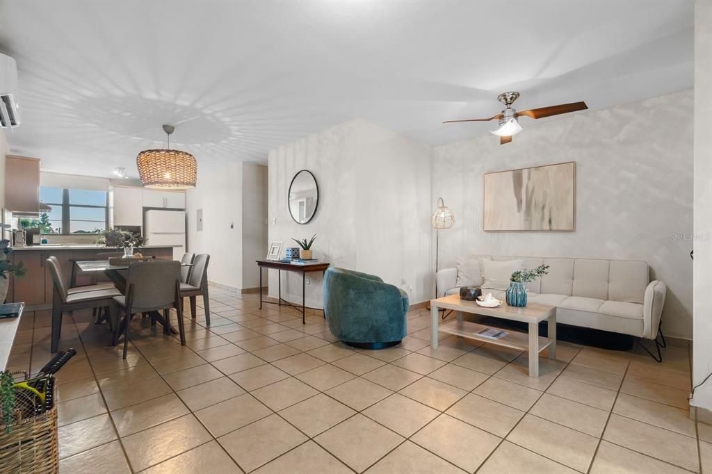 Active With Contract: $329,000 (3 beds, 2 baths, 1168 Square Feet)