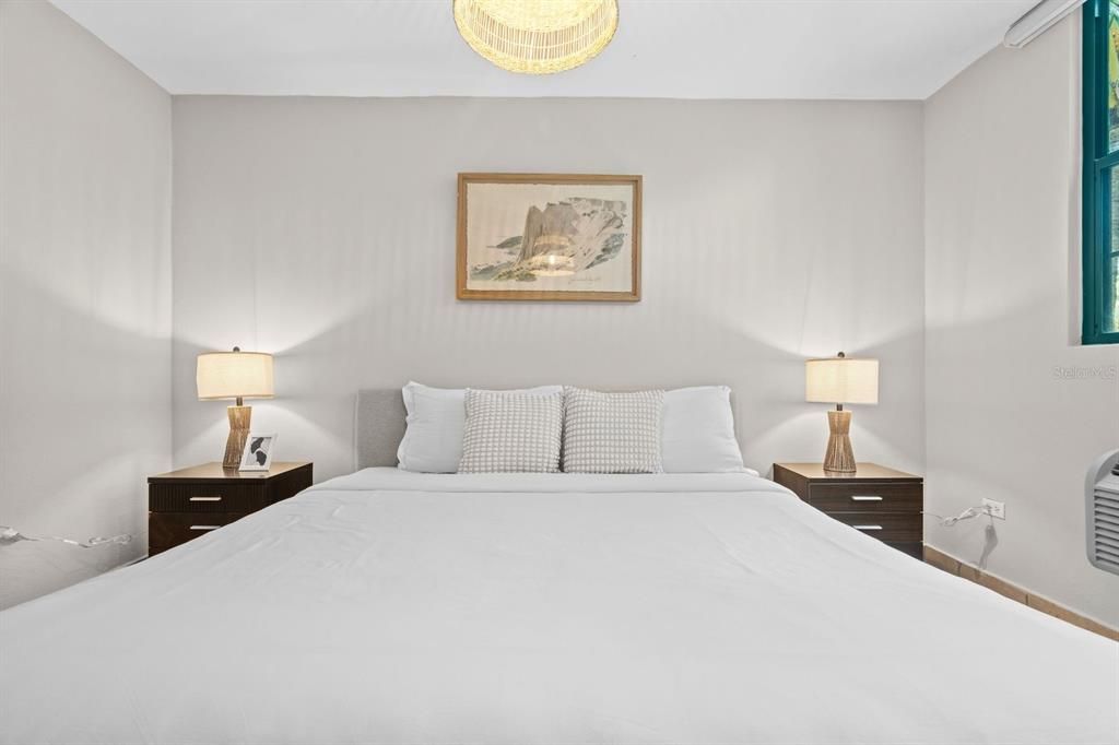 Active With Contract: $329,000 (3 beds, 2 baths, 1168 Square Feet)