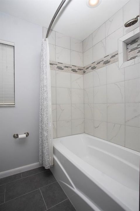 待售: $650,000 (3 贝兹, 2 浴室, 1904 平方英尺)