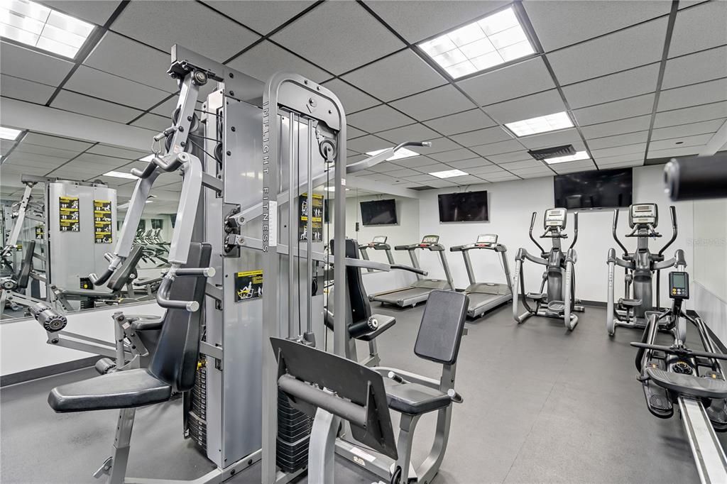 For Sale: $310,000 (2 beds, 2 baths, 1250 Square Feet)