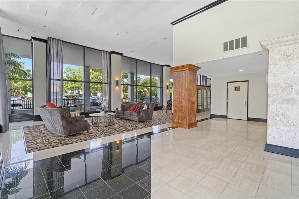 For Sale: $310,000 (2 beds, 2 baths, 1250 Square Feet)