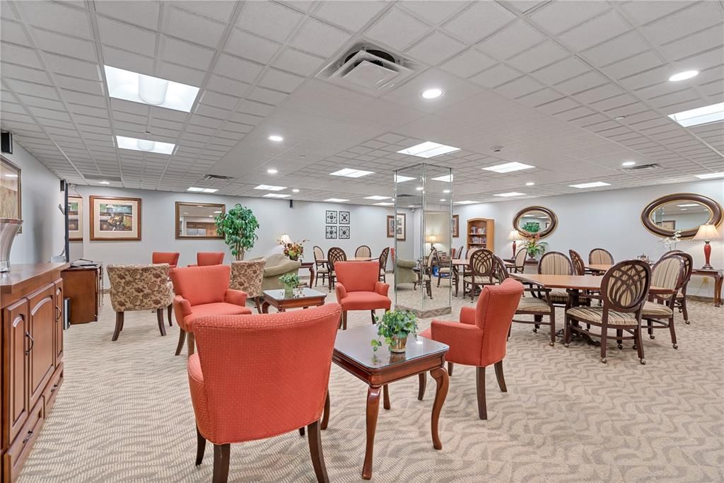 For Sale: $310,000 (2 beds, 2 baths, 1250 Square Feet)