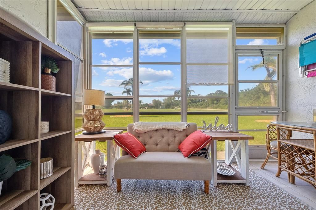 待售: $158,000 (2 贝兹, 2 浴室, 927 平方英尺)