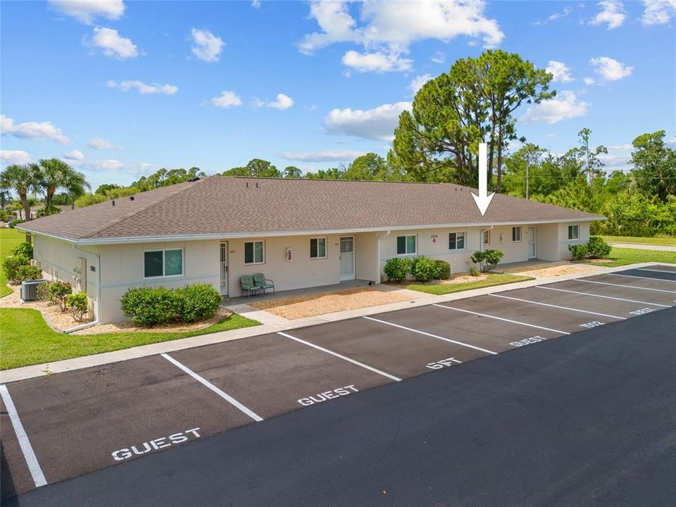 待售: $158,000 (2 贝兹, 2 浴室, 927 平方英尺)