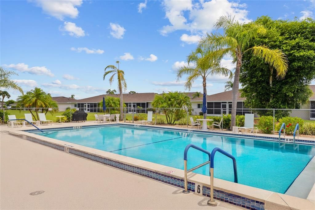 待售: $158,000 (2 贝兹, 2 浴室, 927 平方英尺)