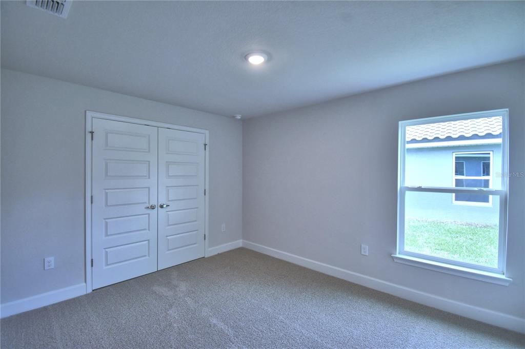 合同活跃: $546,792 (4 贝兹, 3 浴室, 2508 平方英尺)