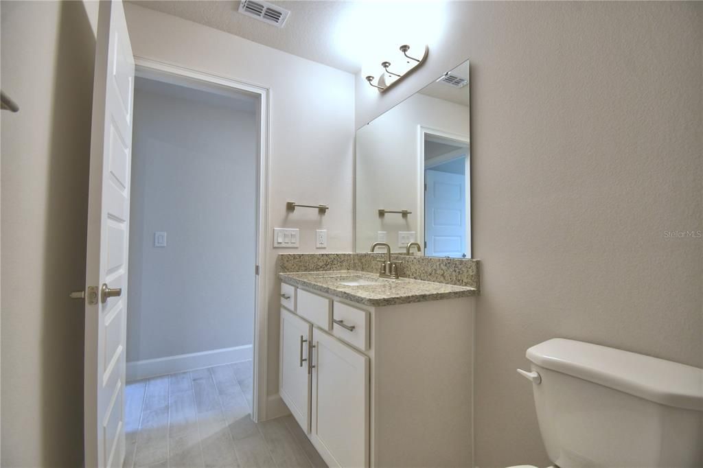 合同活跃: $546,792 (4 贝兹, 3 浴室, 2508 平方英尺)