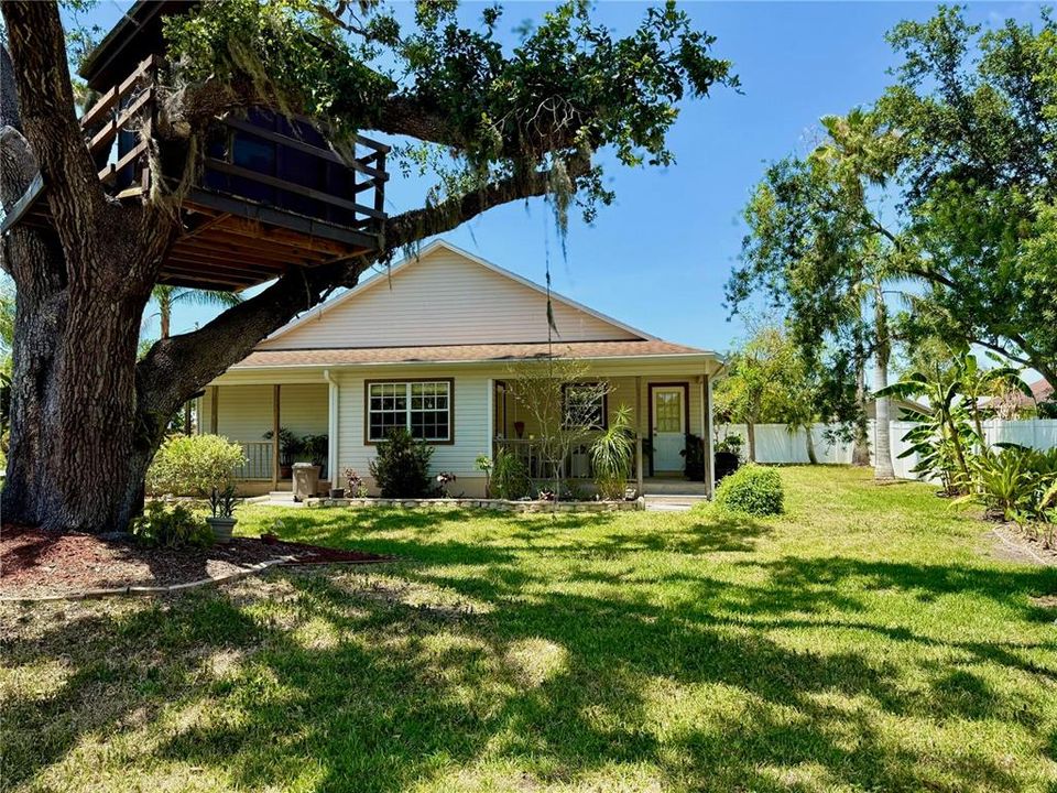 合同活跃: $344,900 (3 贝兹, 2 浴室, 1390 平方英尺)