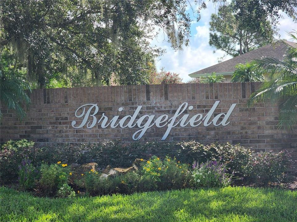 For Sale: $650,000 (3 beds, 2 baths, 2554 Square Feet)