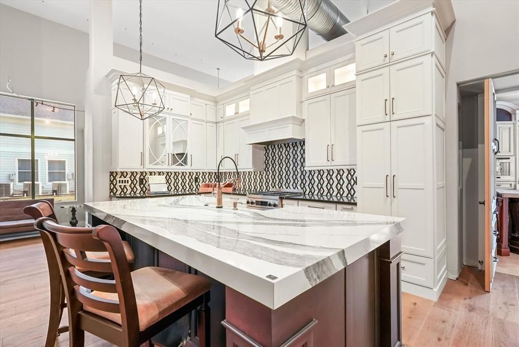 For Sale: $1,630,000 (0 beds, 0 baths, 4900 Square Feet)