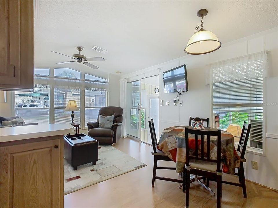 Activo con contrato: $119,900 (1 camas, 1 baños, 726 Pies cuadrados)