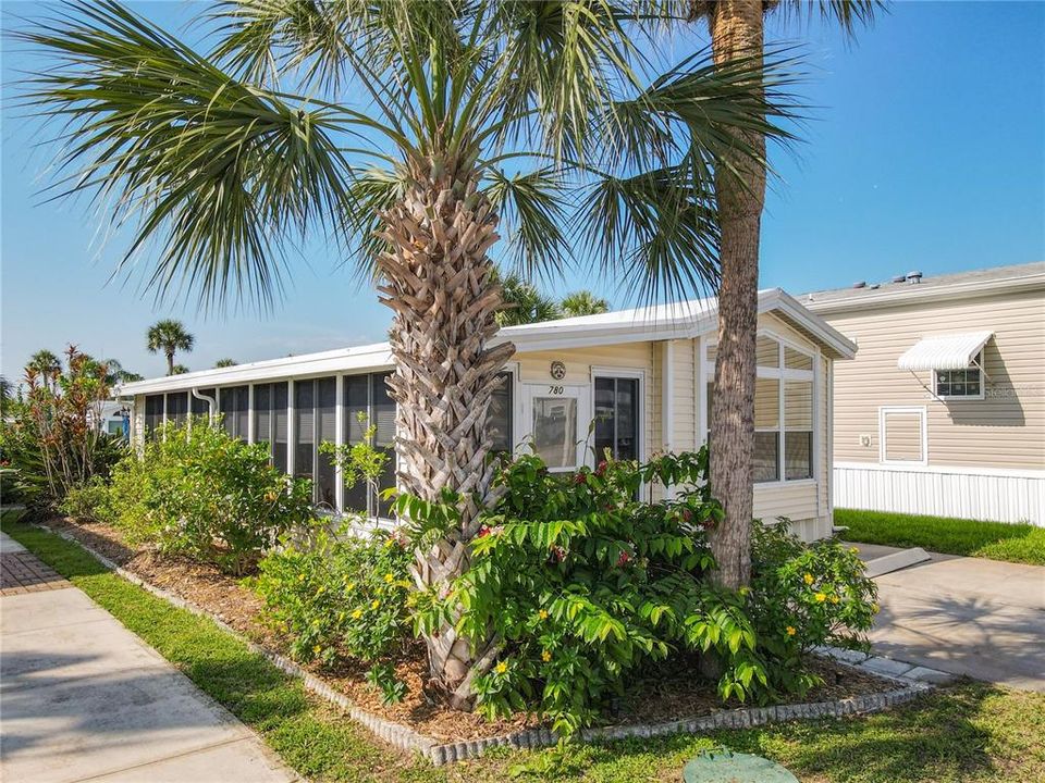 Activo con contrato: $119,900 (1 camas, 1 baños, 726 Pies cuadrados)