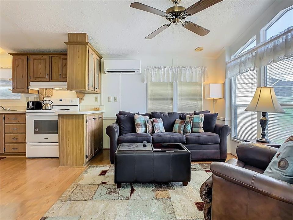 Activo con contrato: $119,900 (1 camas, 1 baños, 726 Pies cuadrados)