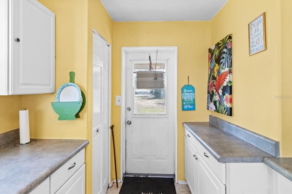 待售: $659,000 (3 贝兹, 1 浴室, 1808 平方英尺)