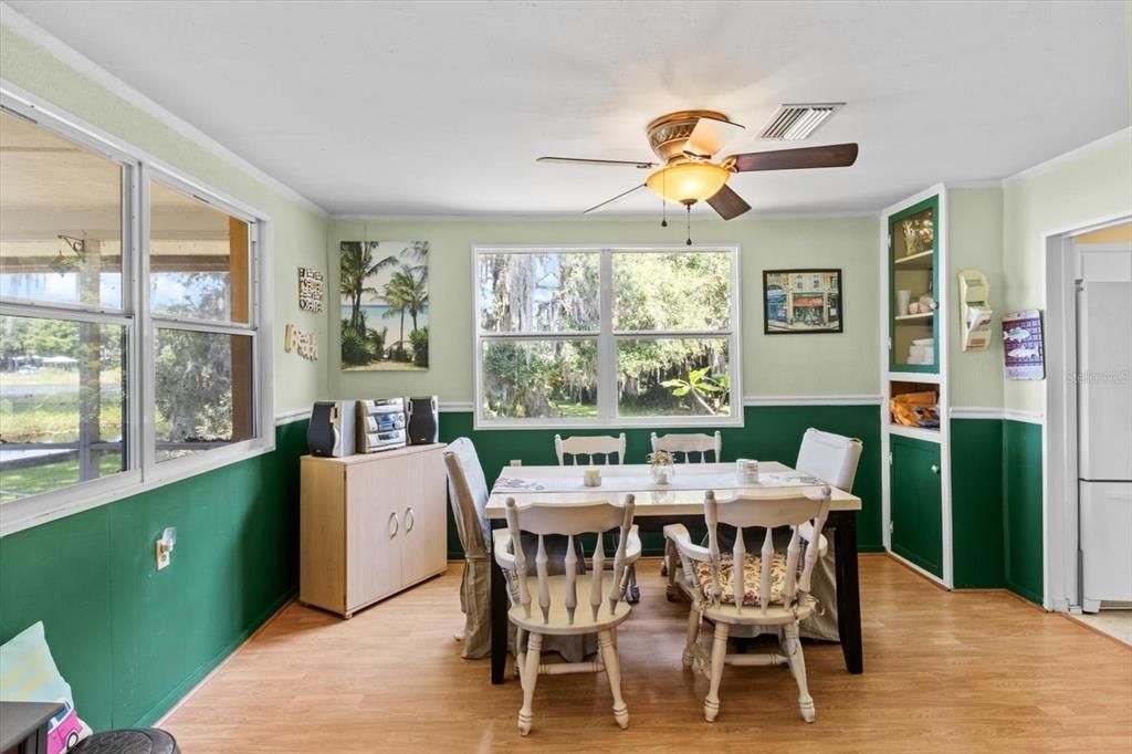 待售: $659,000 (3 贝兹, 1 浴室, 1808 平方英尺)