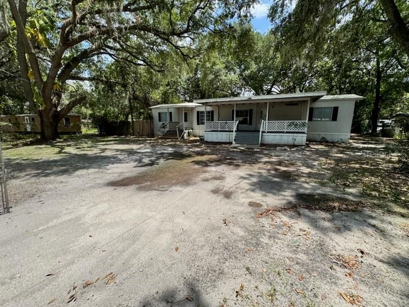 Recently Rented: $1,250 (2 beds, 2 baths, 854 Square Feet)