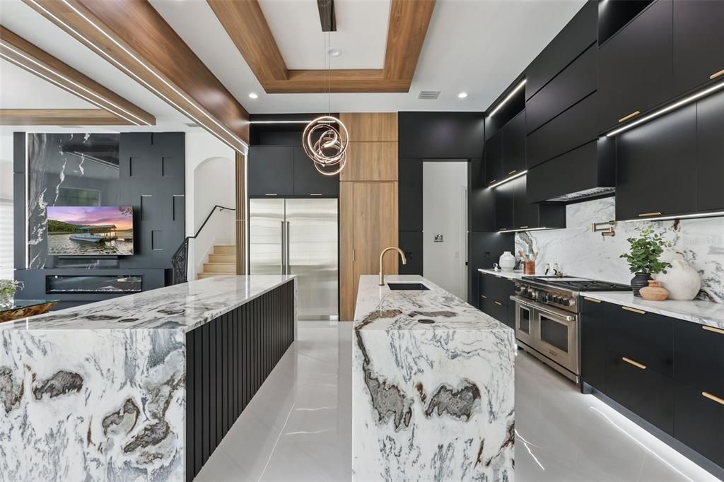 For Sale: $6,800,000 (5 beds, 5 baths, 6257 Square Feet)