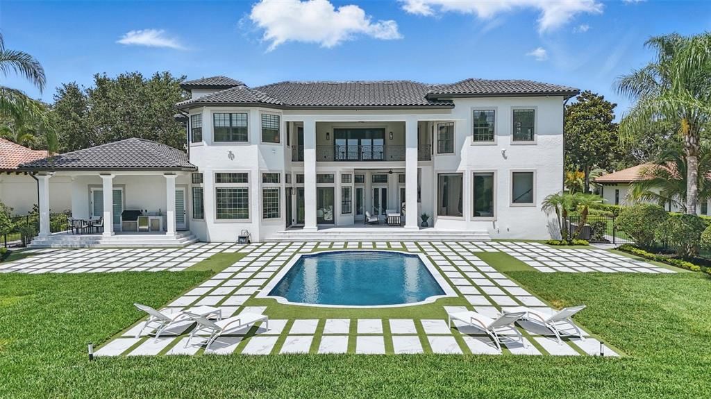 For Sale: $6,800,000 (5 beds, 5 baths, 6257 Square Feet)