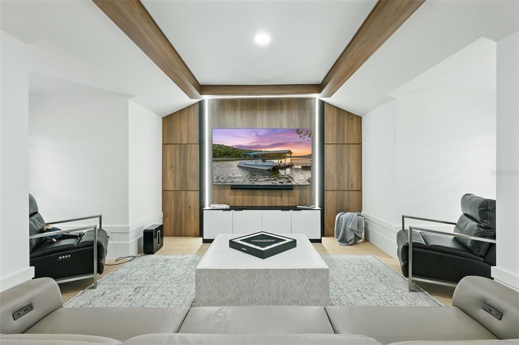 For Sale: $6,800,000 (5 beds, 5 baths, 6257 Square Feet)