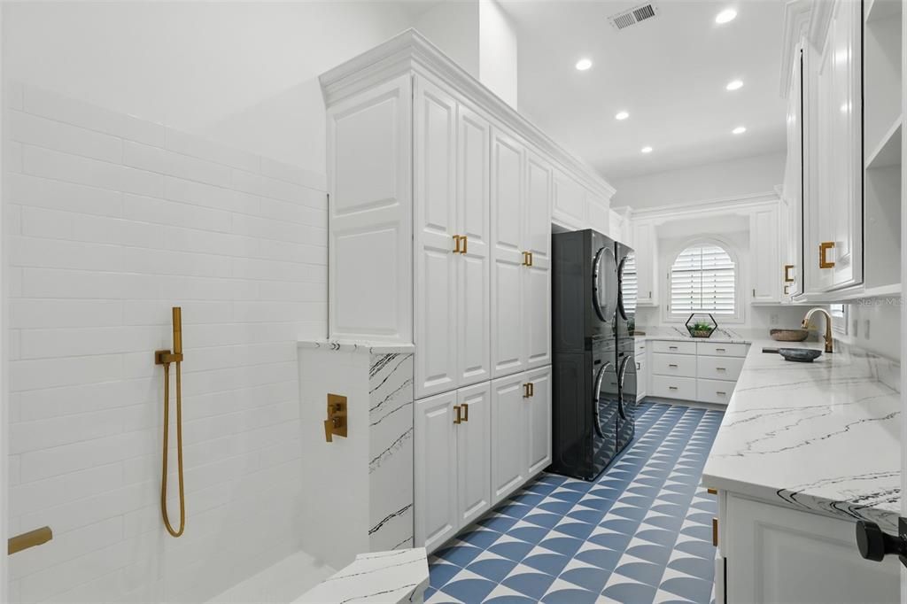 For Sale: $6,800,000 (5 beds, 5 baths, 6257 Square Feet)