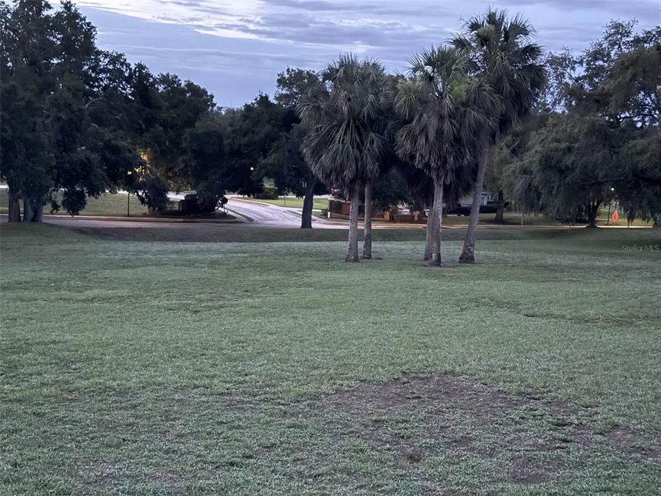 Под контрактом: $299,900 (3 спален, 2 ванн, 2028 Квадратных фут)