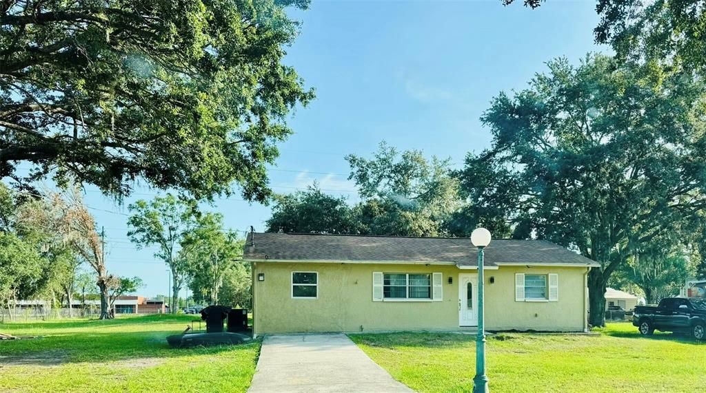 Recently Sold: $352,000 (2 beds, 1 baths, 1008 Square Feet)