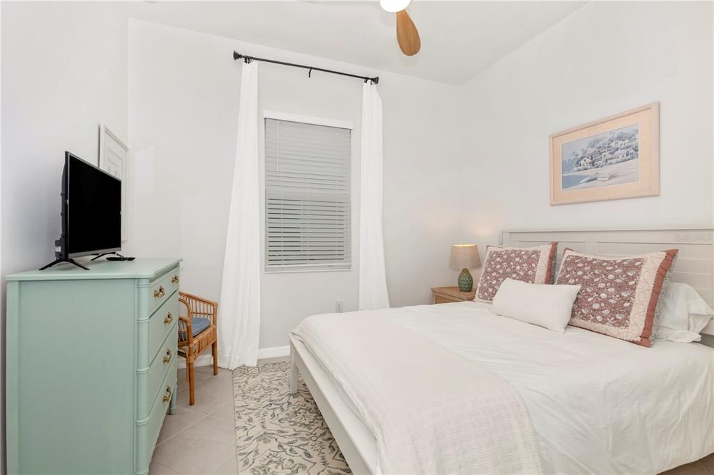 В аренду: $8,000 (3 спален, 3 ванн, 2247 Квадратных фут)