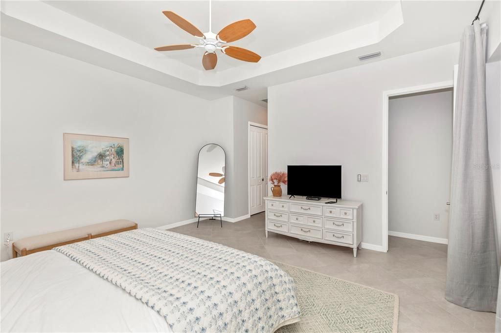 В аренду: $8,000 (3 спален, 3 ванн, 2247 Квадратных фут)