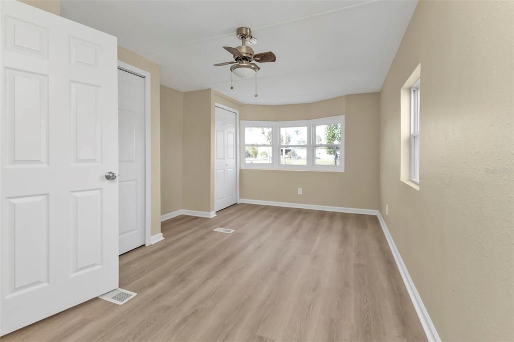 待售: $199,000 (3 贝兹, 2 浴室, 1248 平方英尺)