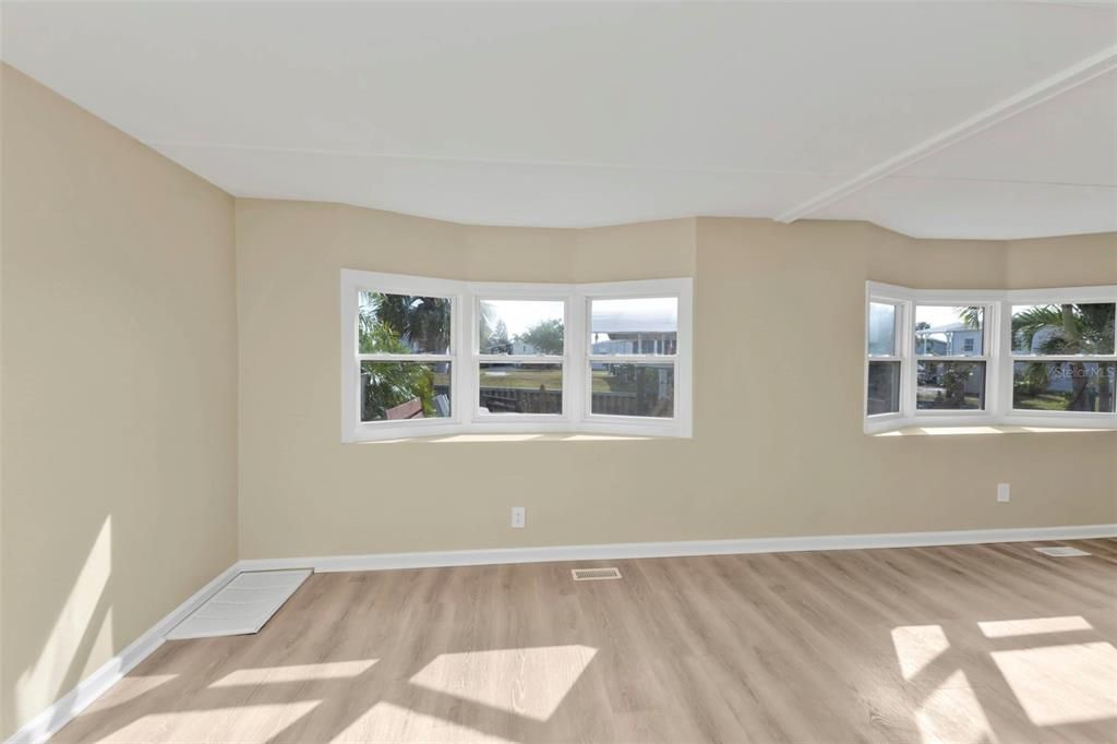 待售: $199,000 (3 贝兹, 2 浴室, 1248 平方英尺)