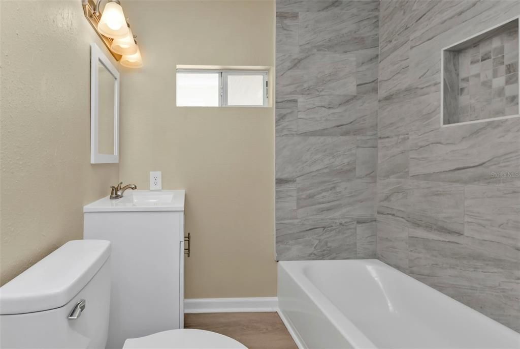 待售: $199,000 (3 贝兹, 2 浴室, 1248 平方英尺)