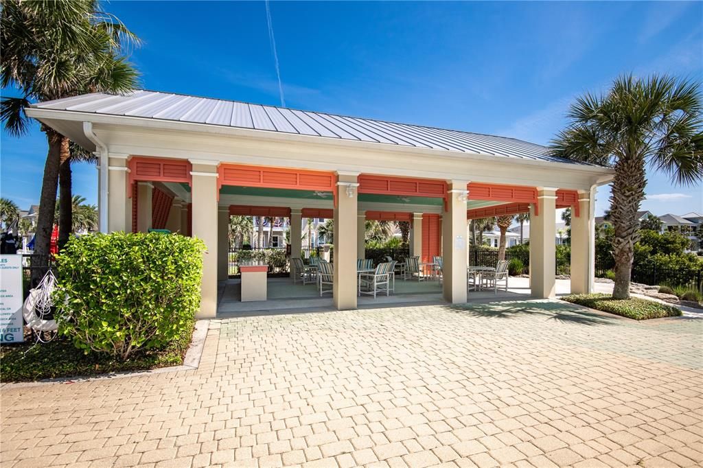 Active With Contract: $669,000 (3 beds, 2 baths, 2070 Square Feet)