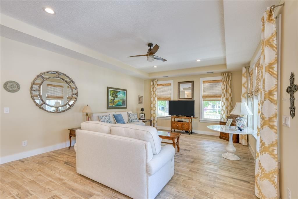 Active With Contract: $669,000 (3 beds, 2 baths, 2070 Square Feet)