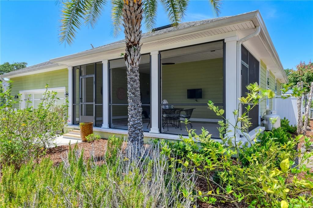 Active With Contract: $669,000 (3 beds, 2 baths, 2070 Square Feet)