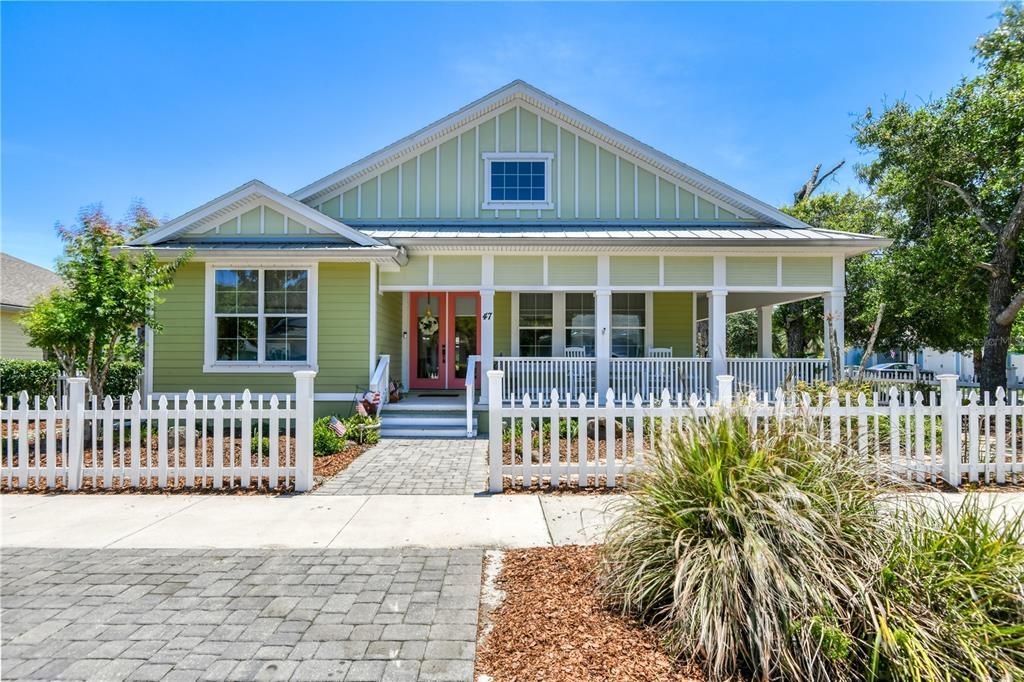 Active With Contract: $669,000 (3 beds, 2 baths, 2070 Square Feet)