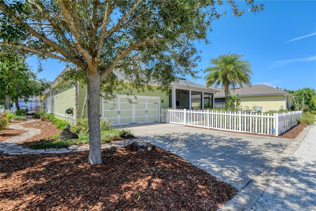 Active With Contract: $669,000 (3 beds, 2 baths, 2070 Square Feet)