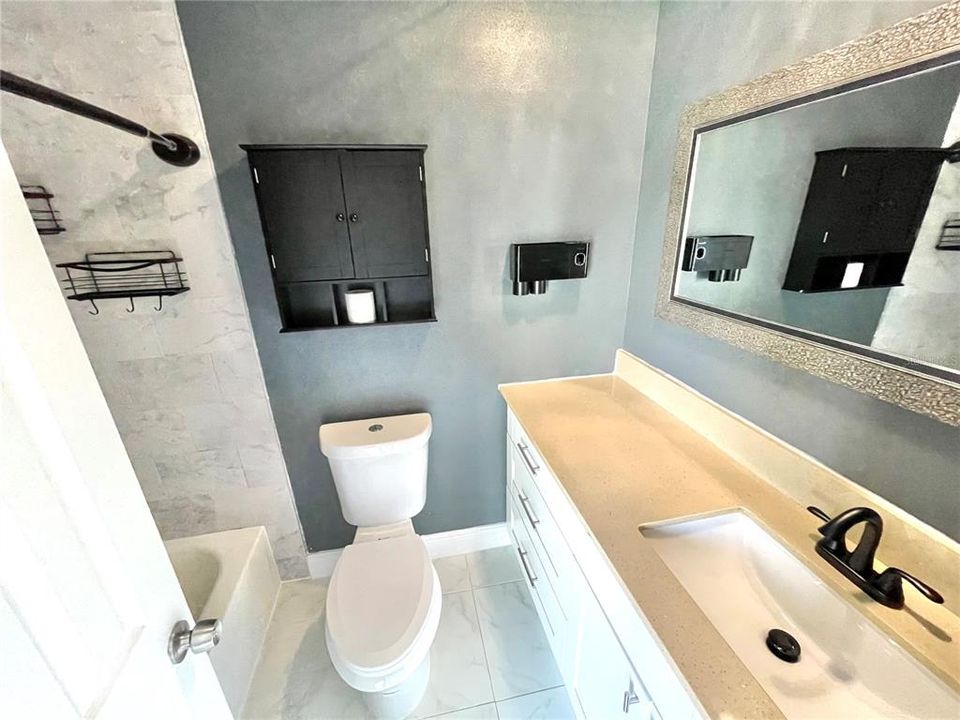 For Sale: $239,900 (2 beds, 2 baths, 1200 Square Feet)