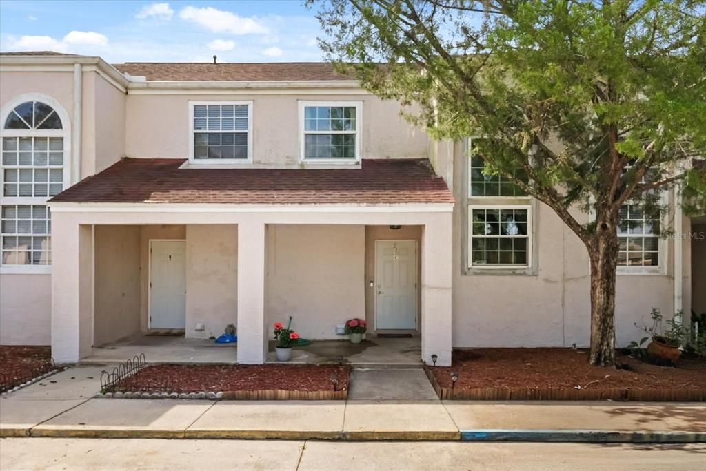 For Sale: $239,900 (2 beds, 2 baths, 1200 Square Feet)