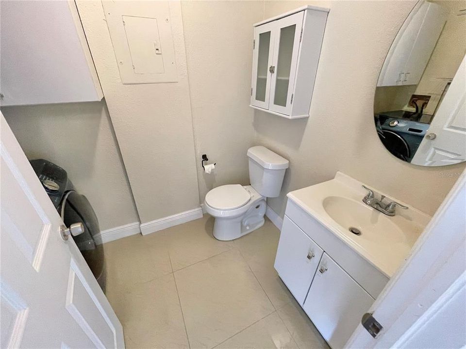 For Sale: $239,900 (2 beds, 2 baths, 1200 Square Feet)