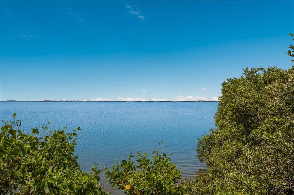 出租: $4,500 (3 贝兹, 3 浴室, 2162 平方英尺)